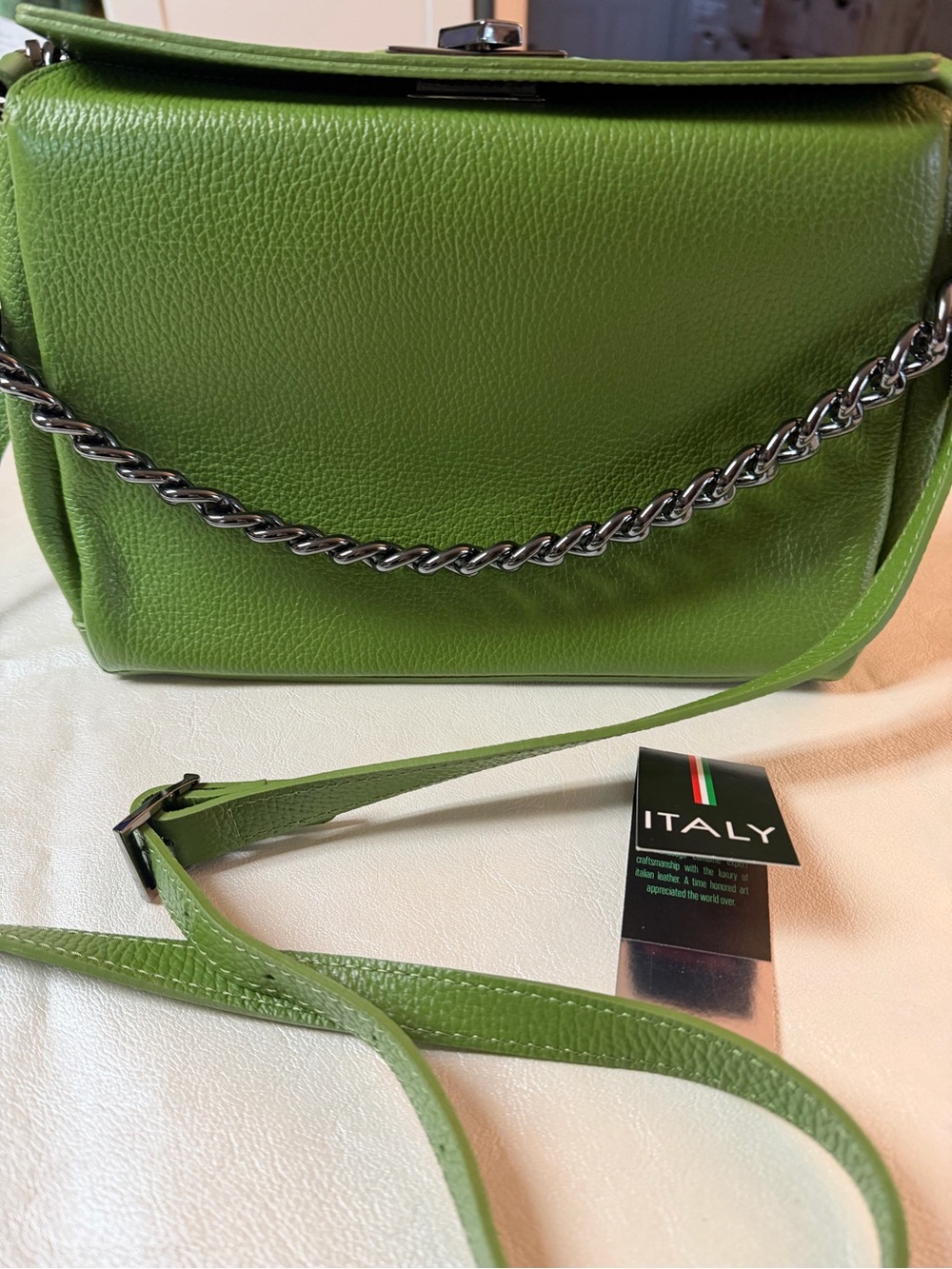 Green Leather Crossbody Bag - Italy - Picture 2 of 12